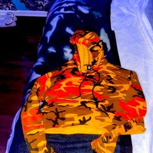 rothco orange camo cropped sweatshirt